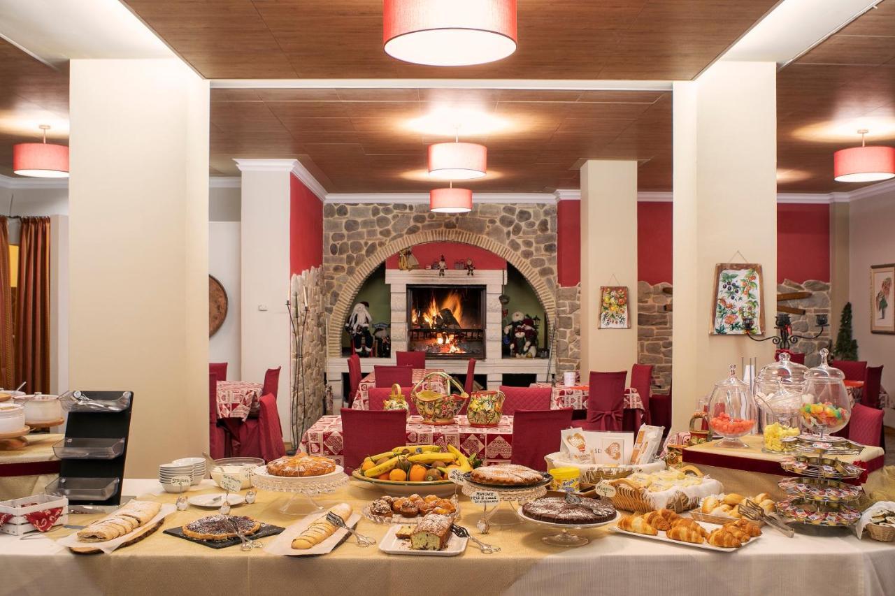 Hotel Fiordigigli L'Aquila Bagian luar foto