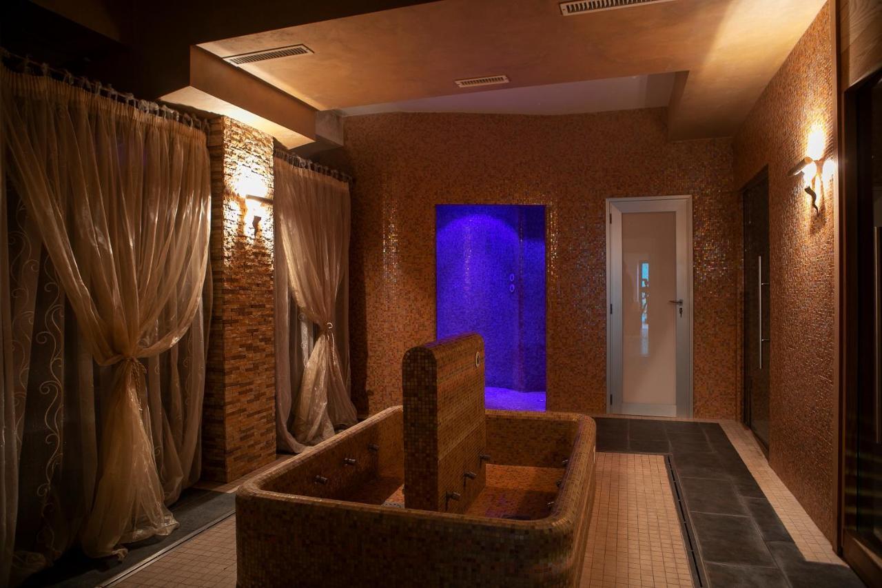 Hotel Fiordigigli L'Aquila Bagian luar foto