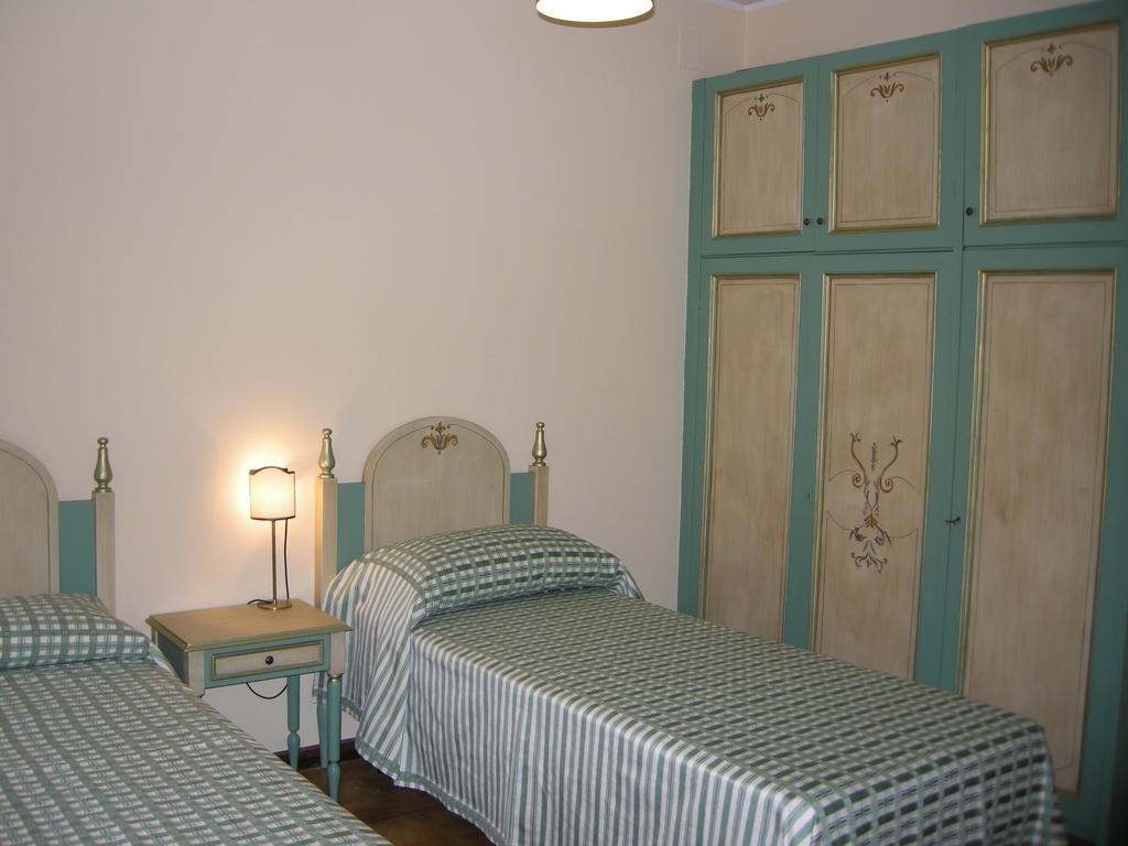 Hotel Fiordigigli L'Aquila Ruang foto